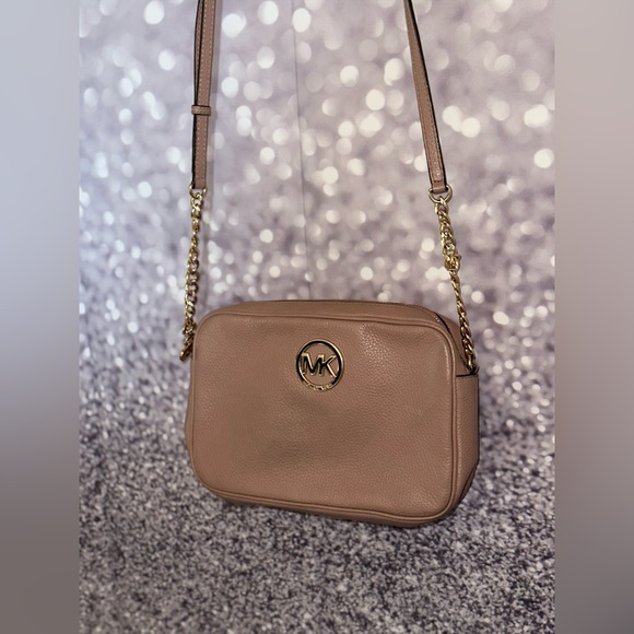 SOLD Dusty Pink Michael Kors Crossbody - Picture 2 of 5